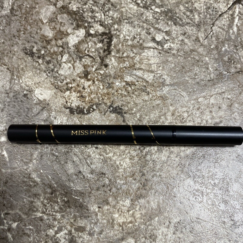 Miss Pink Lash Liner Adhesive Eyeliner Pen‎ In Clear New eye liner